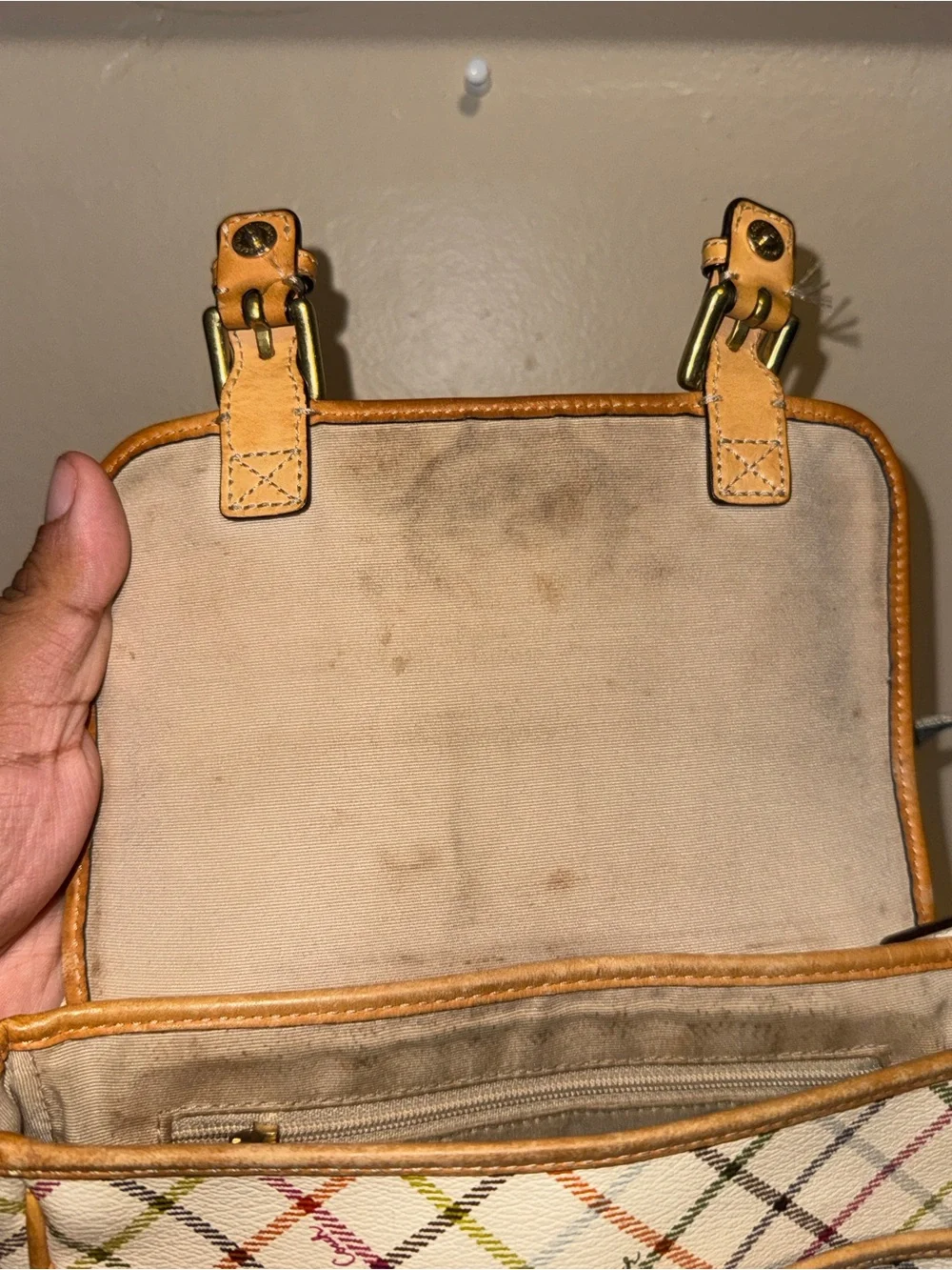 Coach stylish white